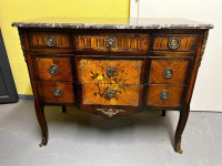 /album/galerie-de-photos-03-meuble-bas-credence-buffet-meuble-de-metier-commode-bahut/commode-marquetee-100-cm-jpg/
